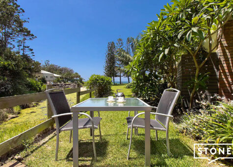 182/8 Solitary Islands Way