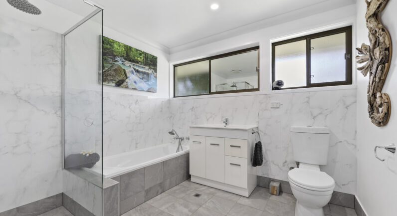 4 Pindari Parade, Port Macquarie NSW 2444