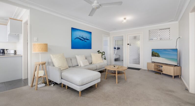 2 Hill Street, Crescent Head NSW 2440