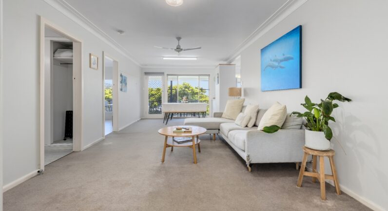 2 Hill Street, Crescent Head NSW 2440