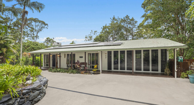 85 Korora Basin Road, Korora NSW 2450