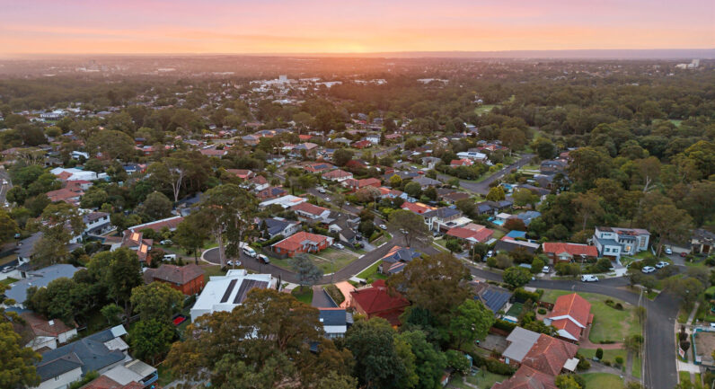 4 Riviera Avenue, North Rocks NSW 2151