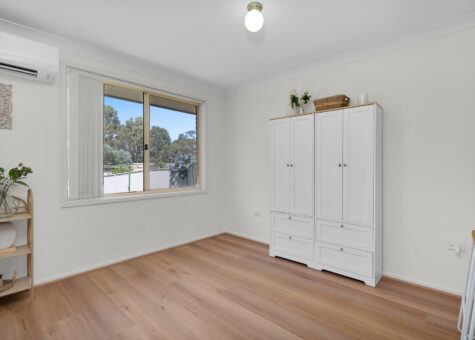 1/4 Tripoli Place