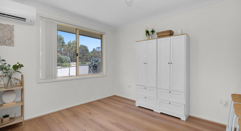 1/4 Tripoli Place, Eagle Vale NSW 2558