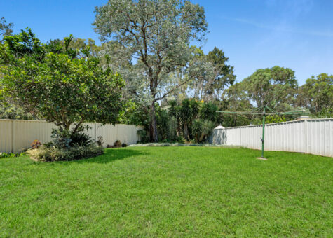 1/4 Tripoli Place