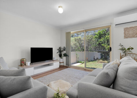 1/4 Tripoli Place