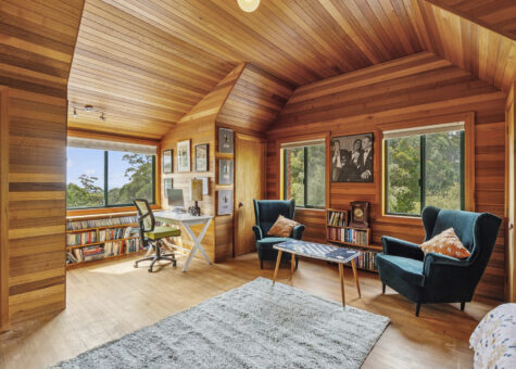 210 Groombridges Road