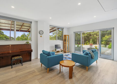 210 Groombridges Road