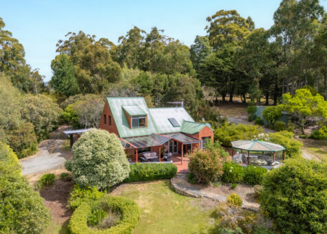 210 Groombridges Road