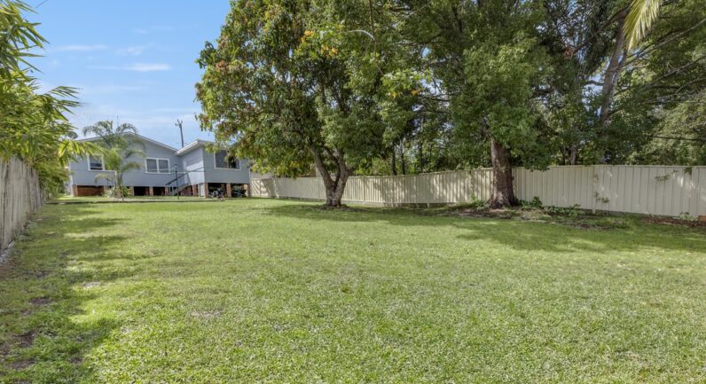 11 Elrington Avenue, West Kempsey NSW 2440