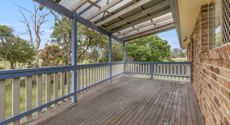 36 Mitchell Avenue, West Kempsey NSW 2440