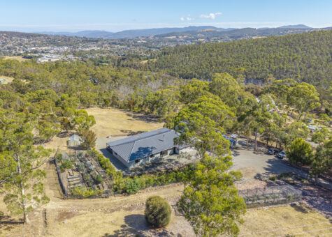 78 Albion Heights Drive