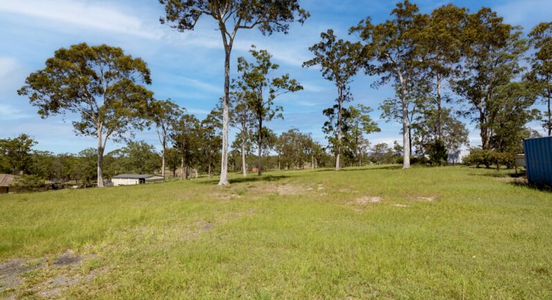14 Wattle Place, Yarravel NSW 2440