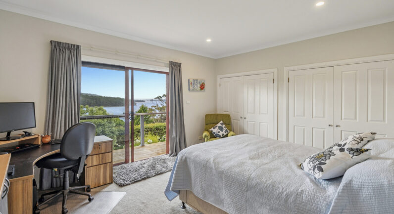 104 Ferry Road, Kettering TAS 7155