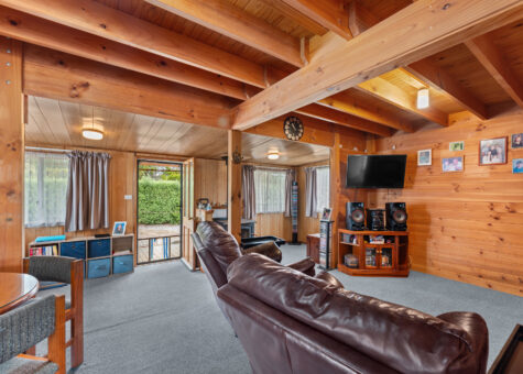 19 Cray Point Parade