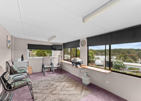 19 Cray Point Parade