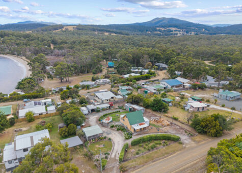 19 Cray Point Parade