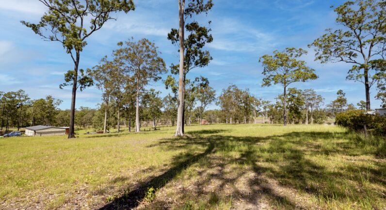 14 Wattle Place, Yarravel NSW 2440