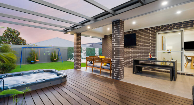 21 Silverton Street, Gregory Hills NSW 2557