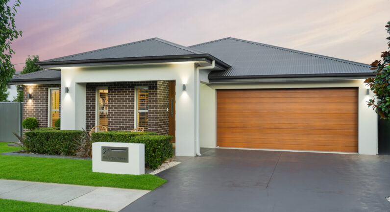 21 Silverton Street, Gregory Hills NSW 2557