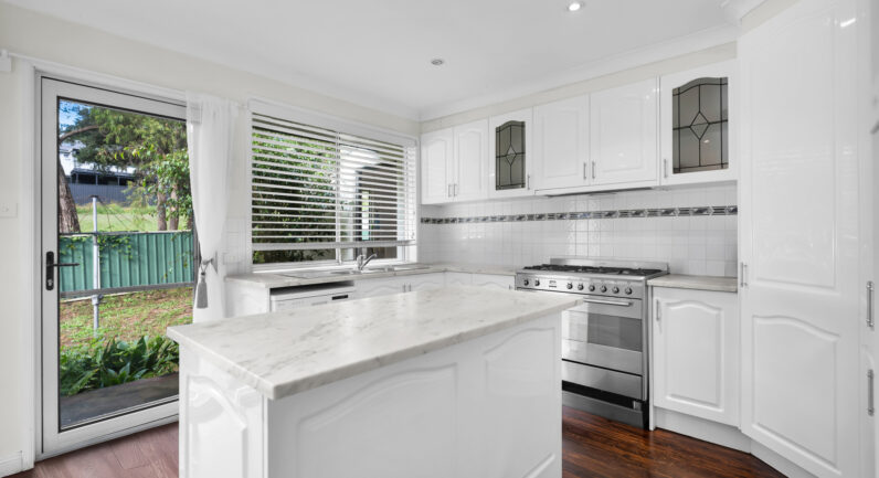 27 Stromlo Place, Ruse NSW 2560