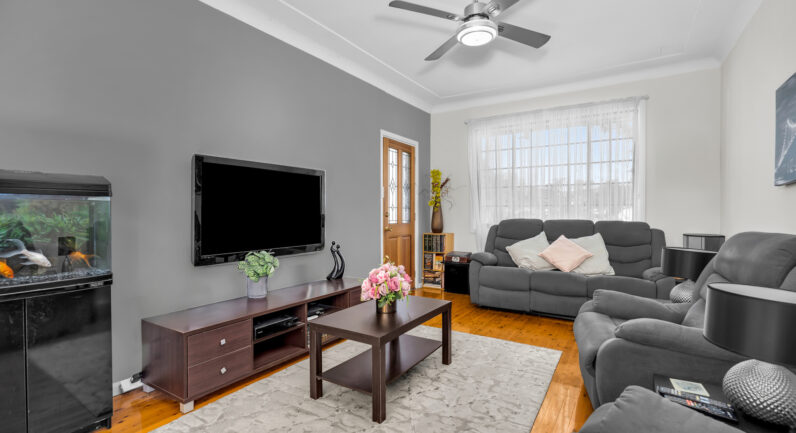 6 Harpur Place, Lalor Park NSW 2147