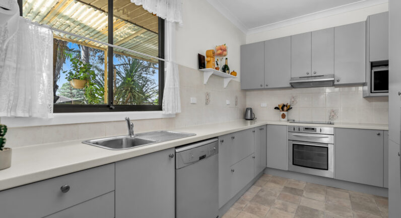 6 Harpur Place, Lalor Park NSW 2147