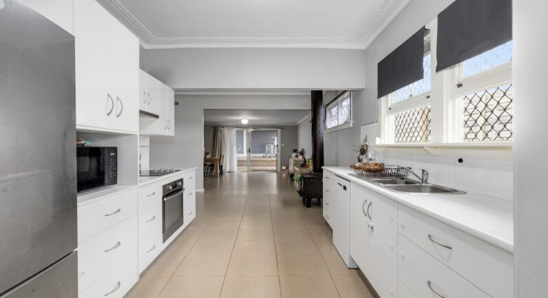 34 Betts Street, East Kempsey NSW 2440