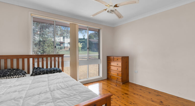 1 and 1A Turquoise Place, Eagle Vale NSW 2558