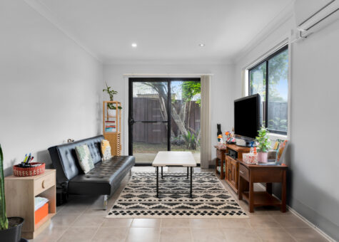 1 and 1A Turquoise Place