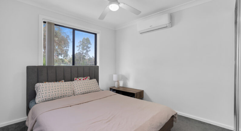 1 and 1A Turquoise Place, Eagle Vale NSW 2558