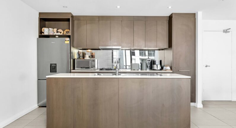 129/2 Browne Parade, Warwick Farm NSW 2170