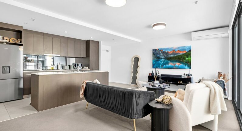 129/2 Browne Parade, Warwick Farm NSW 2170