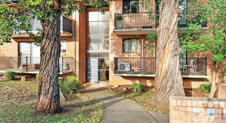 4/32 Old Hume Highway, Camden NSW 2570