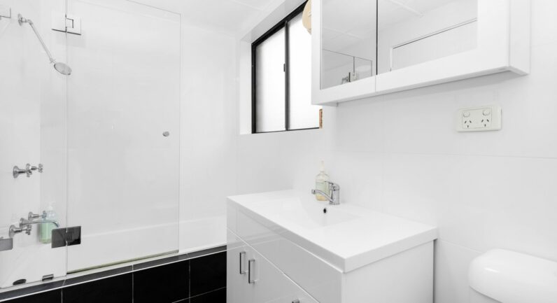 4/32 Old Hume Highway, Camden NSW 2570