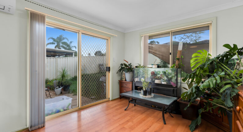 16 Bettong Place, St Helens Park NSW 2560