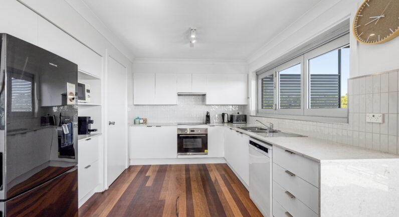 8 Comara Terrace, Crescent Head NSW 2440