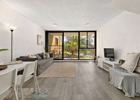 35/58-64 Pacific Drive