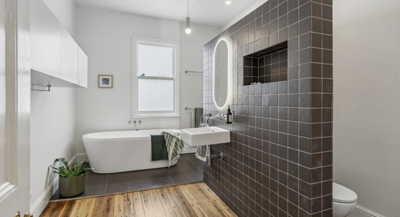 114 Beach Road, Margate TAS 7054