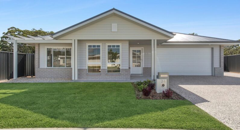 24 Grouper Crescent, Moonee Beach NSW 2450