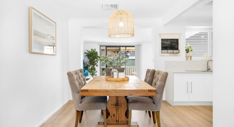 46 Manooka Crescent, Bradbury NSW 2560