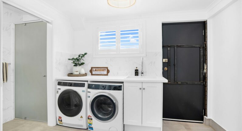 46 Manooka Crescent, Bradbury NSW 2560