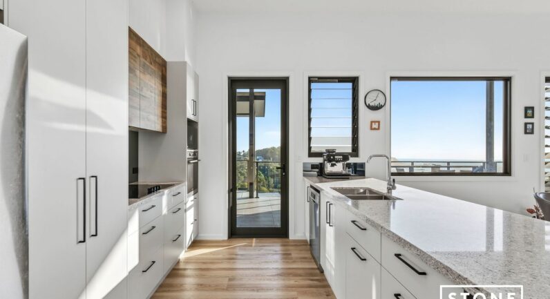 9 Clarence Crescent, Coffs Harbour NSW 2450