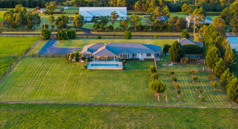 3 Crawford Creek Place, Razorback NSW 2571