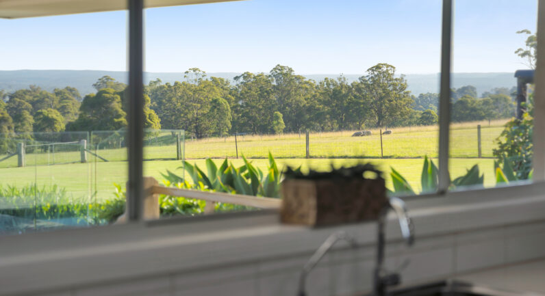 3 Crawford Creek Place, Razorback NSW 2571
