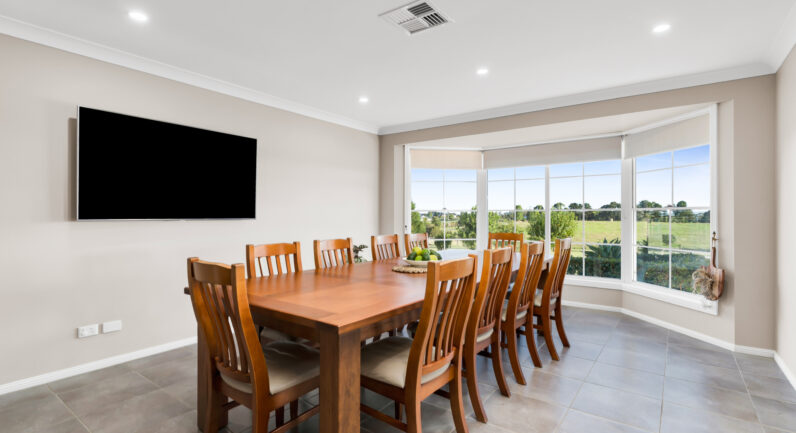 3 Crawford Creek Place, Razorback NSW 2571