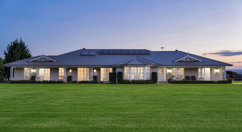 3 Crawford Creek Place, Razorback NSW 2571