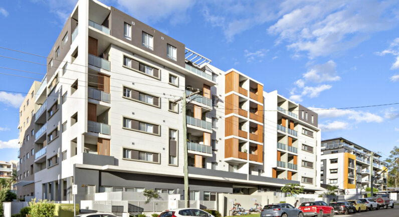 206/30-34 Chamberlain Street, Campbelltown NSW 2560