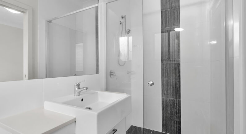 15 Weldon Street, Oran Park NSW 2570