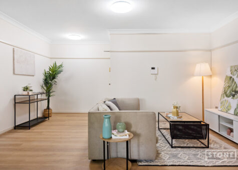 2/5-7 Tottenham Street